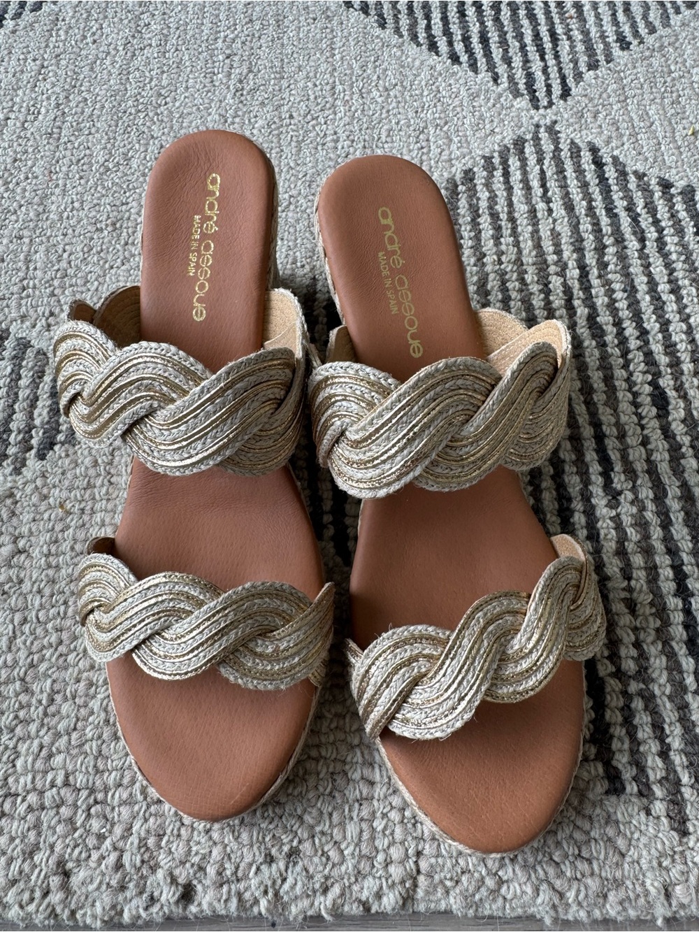 Andre Assous, Womens, Nolita Twist, Natural/Platino, 9, Medium brand new